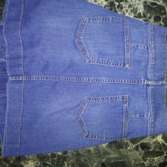 Loft button up Jean skirt - Picture 2 of 4